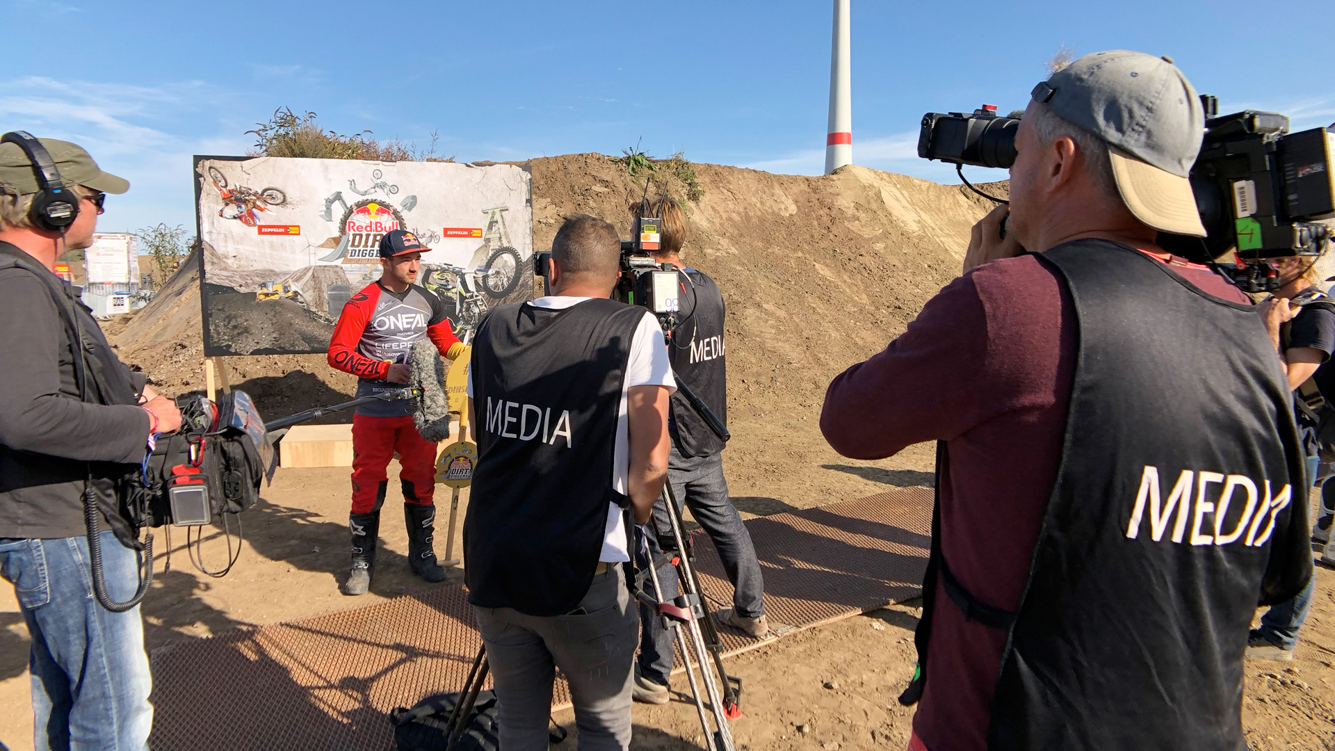 Dirt Diggers 2018 - BTS - Production Crew - Image 5 Dirt Diggers 2018 - BTS - Production Crew - Image 5