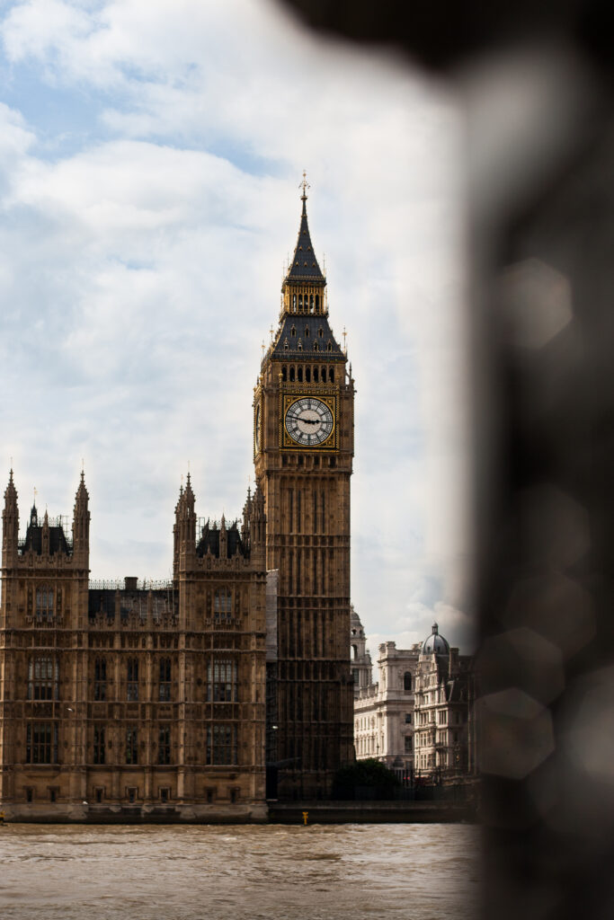 London Big Ben Photo from the other side of the Themse River